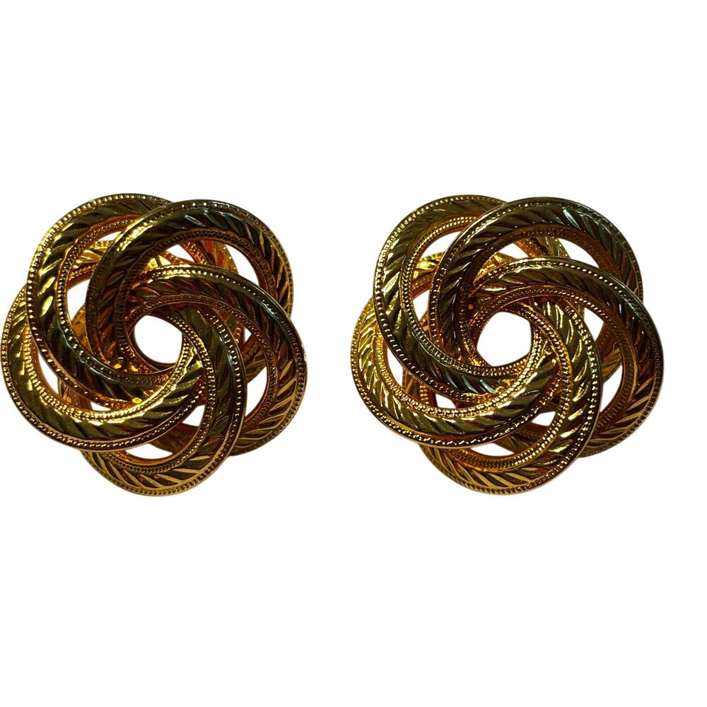 Chunky pierced earrings dimensional swirled gold rounds vintage 80’s boss lady